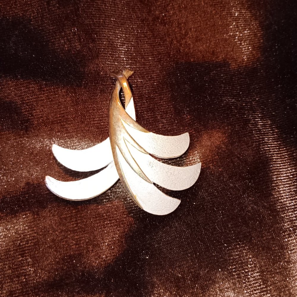 Vintage Signed Pastelli Brooch Pin Gold Tone